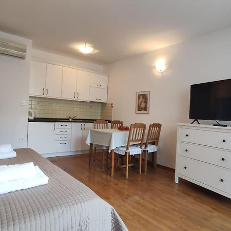 Ivana Apartman 2 Crikvenica Exterior foto